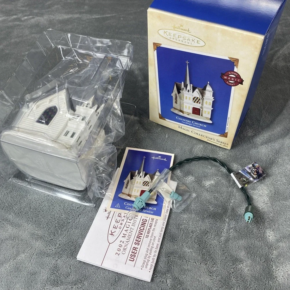 Hallmark country lighted